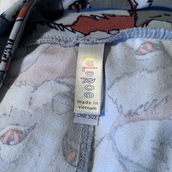 LulaRoe Rare Retired “Fox” print leggings. Buttery soft, super stretchy. EUC OS - Picture 6 of 7